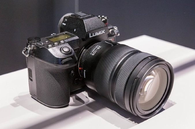 Panasonic Lumix S1R